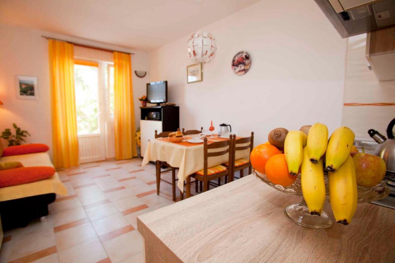 Apartment Vrbnik 8 Экстерьер фото