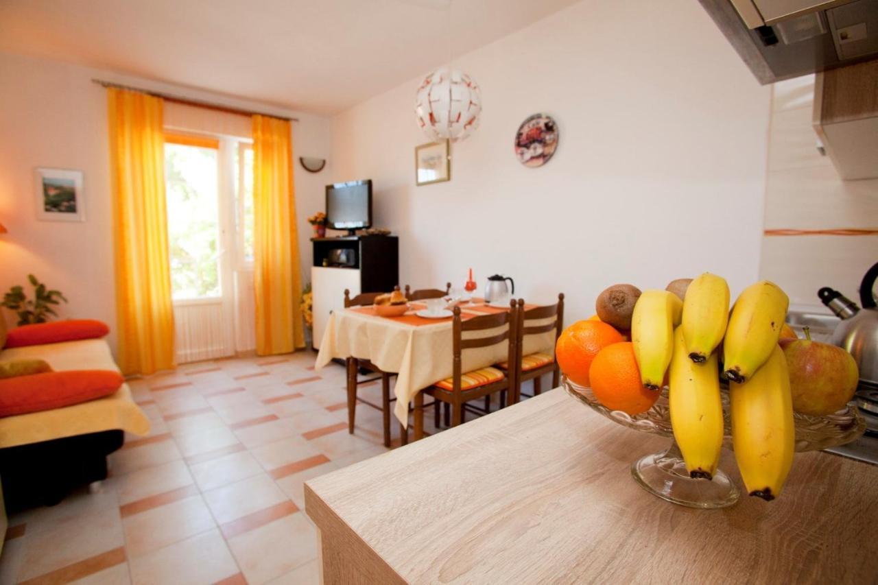Apartment Vrbnik 8 Экстерьер фото