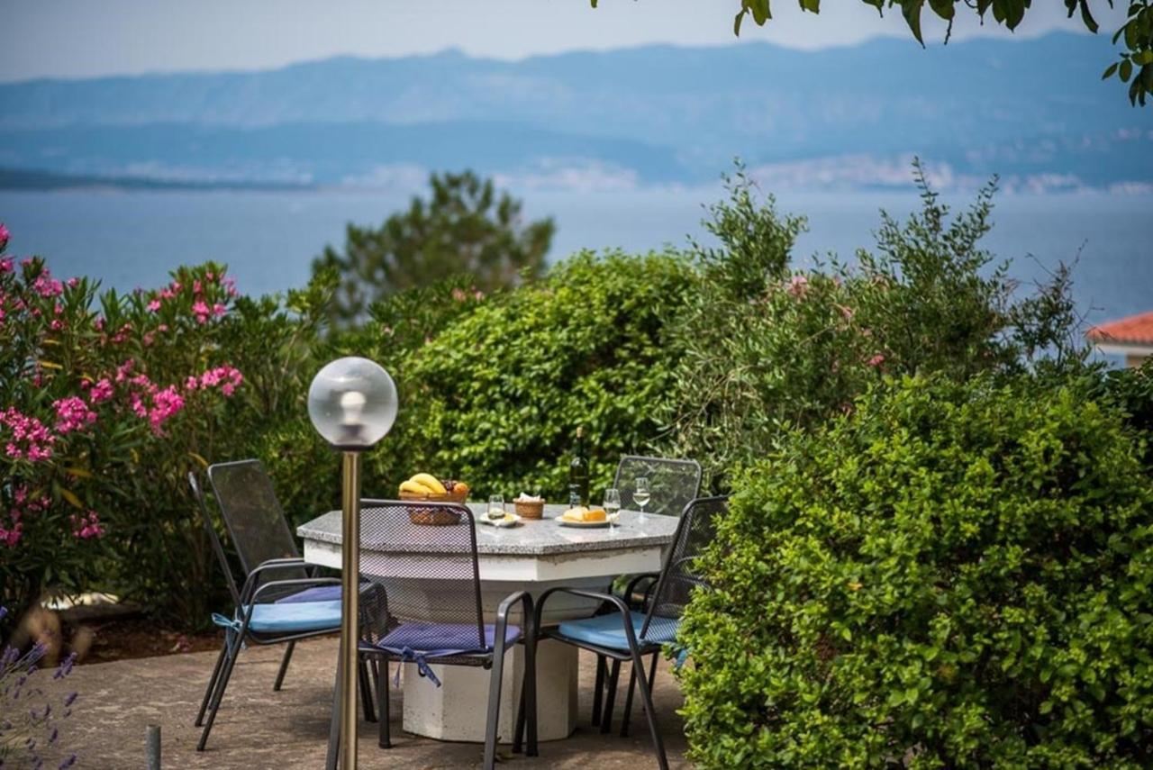 Apartment Vrbnik 8 Экстерьер фото